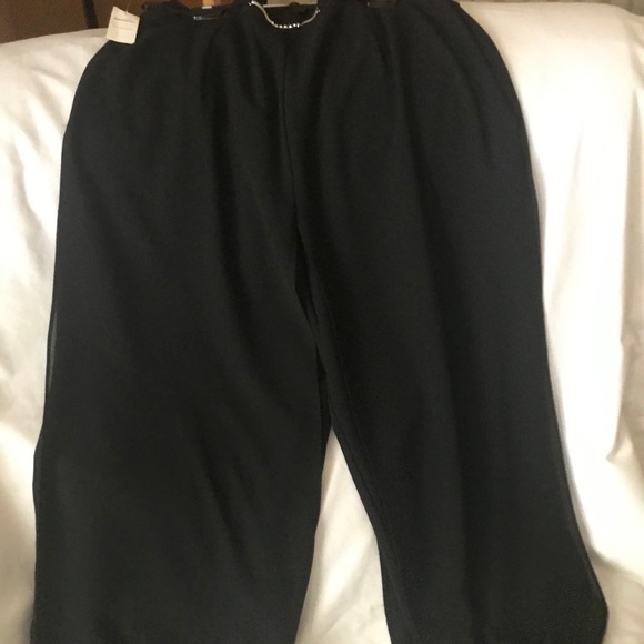 New with tag, Pennington’s wide leg dress pants 18 - Picture 3 of 7